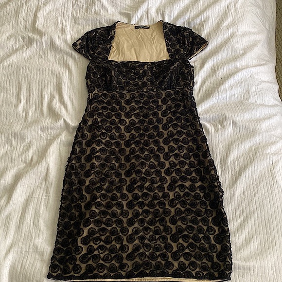 Cap Sleeve Midi-length Mesh Spiralled Lace Cocktail Dress - Picture 2 of 5